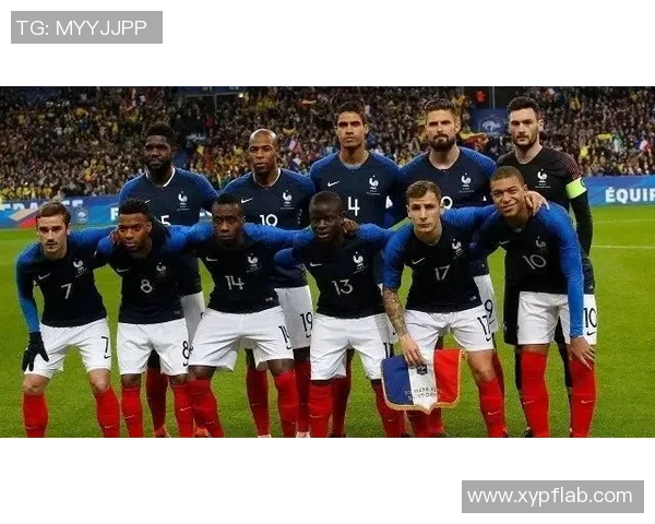 尤文图斯与巴塞罗那次回合对决前瞻分析及关键球员表现预测